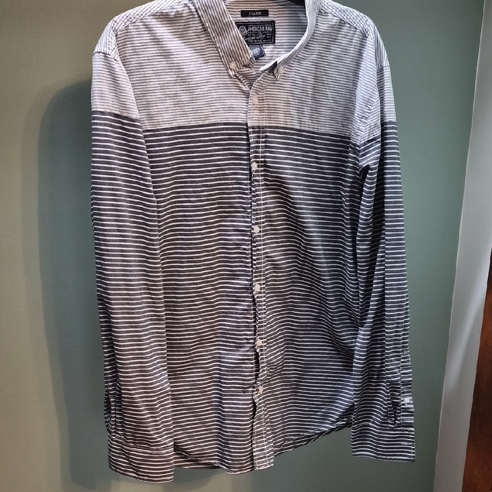 American Rag Men's Gray and White Striped Shirt